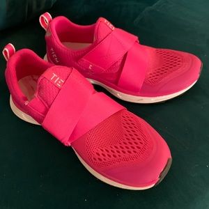 Tiems Pink Cycling Shoes - Size 7